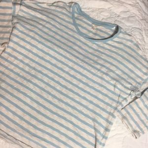 Light weight knit stripped shirt.